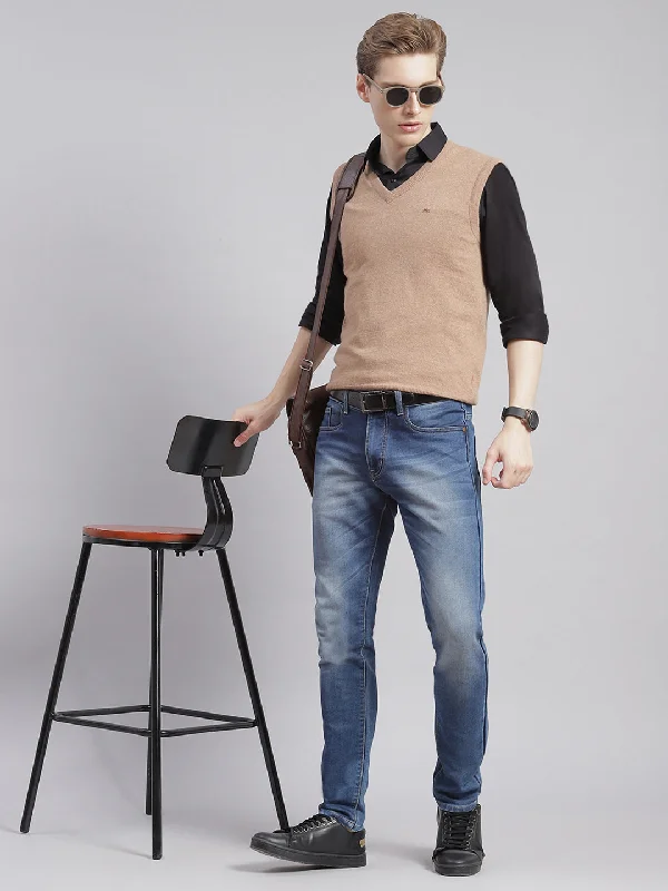 Men's Sweaters with Ribbed WaistbandsMen Brown Solid V Neck Sleeveless Sweaters/Pullovers