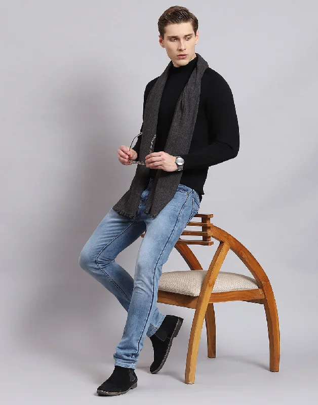 Men's Sweaters with BeadsMen Black Solid T Neck Full Sleeve Sweater