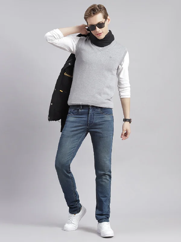 Men's Sweaters with Button-Up CollarsMen Grey Solid V Neck Sleeveless Sweaters/Pullovers