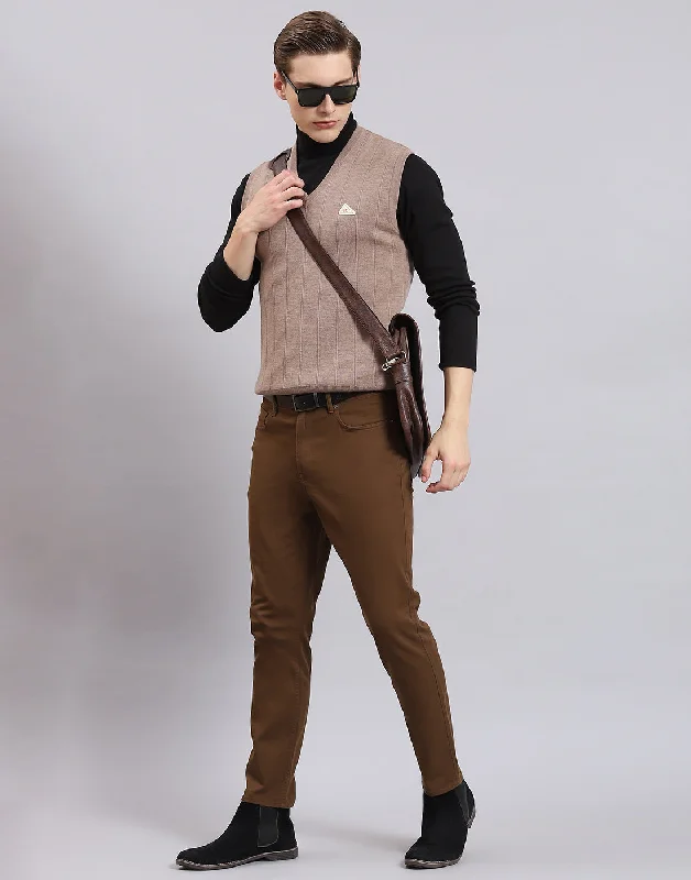 Men's Sweaters with Zip-Up CollarsMen Brown Solid V Neck Sleeveless Sweater