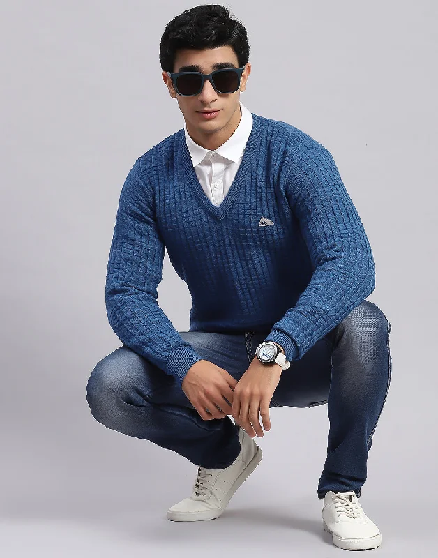 Men's Sweaters for LayeringMen Blue Self Design V Neck Full Sleeve Sweaters/Pullovers