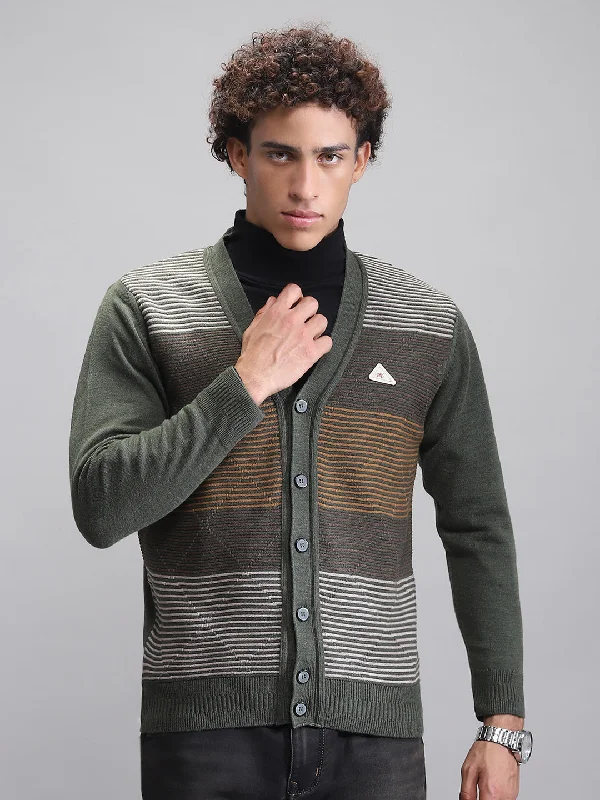 Essential Men's V-Neck SweatersMen Green Self Design V Neck Full Sleeve Cardigan