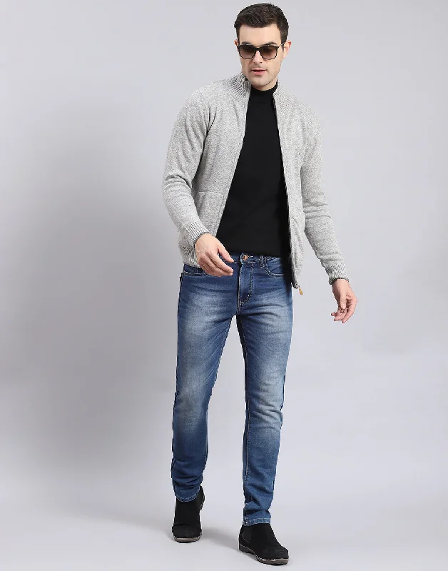 Men's Sweaters with Adjustable HemlinesMen Grey Solid Stand Collar Full Sleeve Sweater