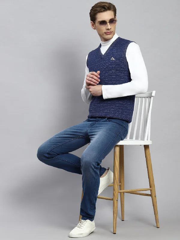 Men's Sweaters with Patch PocketsMen Blue Jaquard Sweater