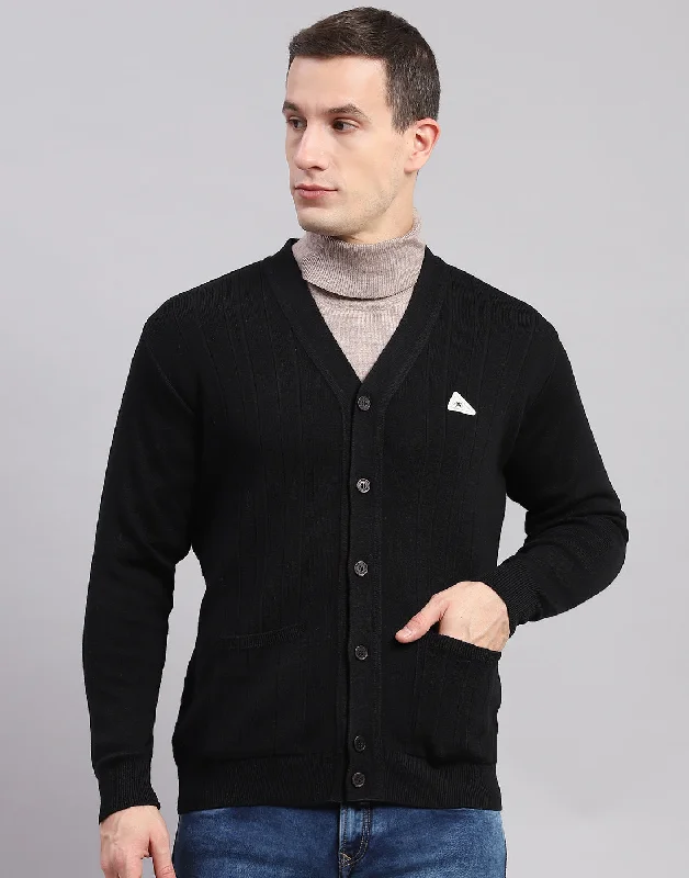 Men's Sweaters with Kangaroo PocketsMen Black Solid V Neck Full Sleeve Cardigan