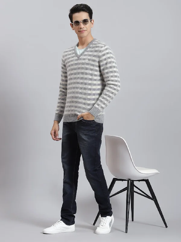 Striped Men's SweatersMen Grey Self Design V Neck Full Sleeve Sweaters/Pullovers