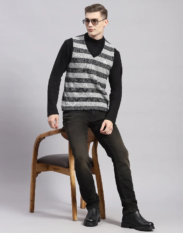 Men's Sweaters with Intarsia DesignsMen Grey Stripe V Neck Sleeveless Sweater