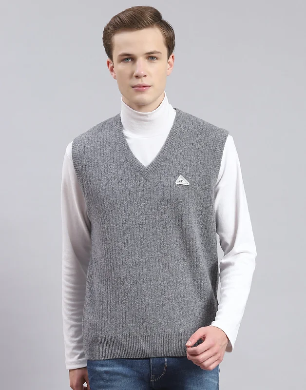 Men's Sweaters with Elastic CuffsMen Grey Solid V Neck Sleeveless Sweater