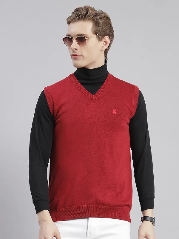 Men's Sweaters with Shawl CollarsMen Maroon Solid V Neck Sleeveless Sweaters/Pullovers