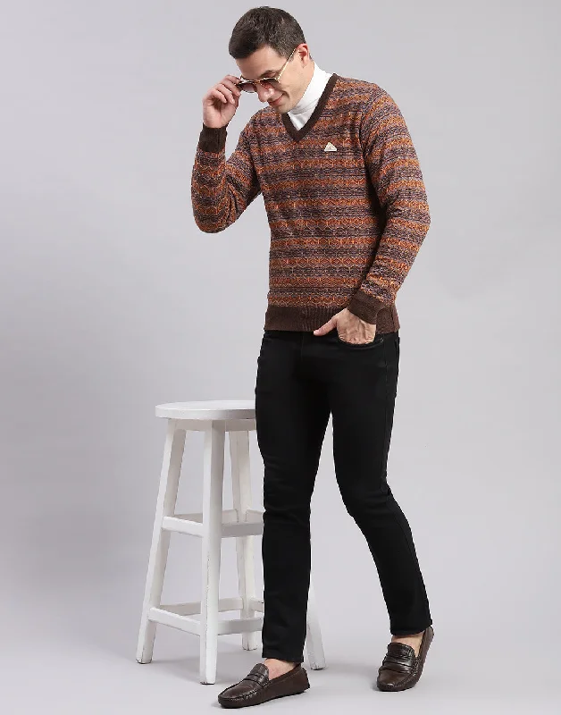 Men's Sweaters with Button-Down PlacketsMen Brown Self Design V Neck Full Sleeve Sweaters/Pullovers