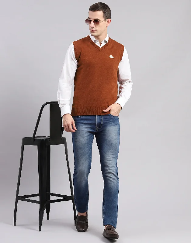 Men's Sweaters with BeadsMen Brown Solid V Neck Sleeveless Sweaters/Pullovers