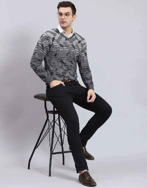 Men's Sweaters with Set-In SleevesMen Grey Self Design V Neck Full Sleeve Sweater