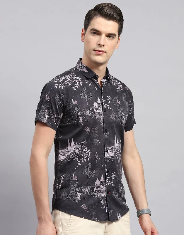 Men's Travel Shirts for Easy PackingMen Black Printed Collar Neck Half Sleeve Shirt