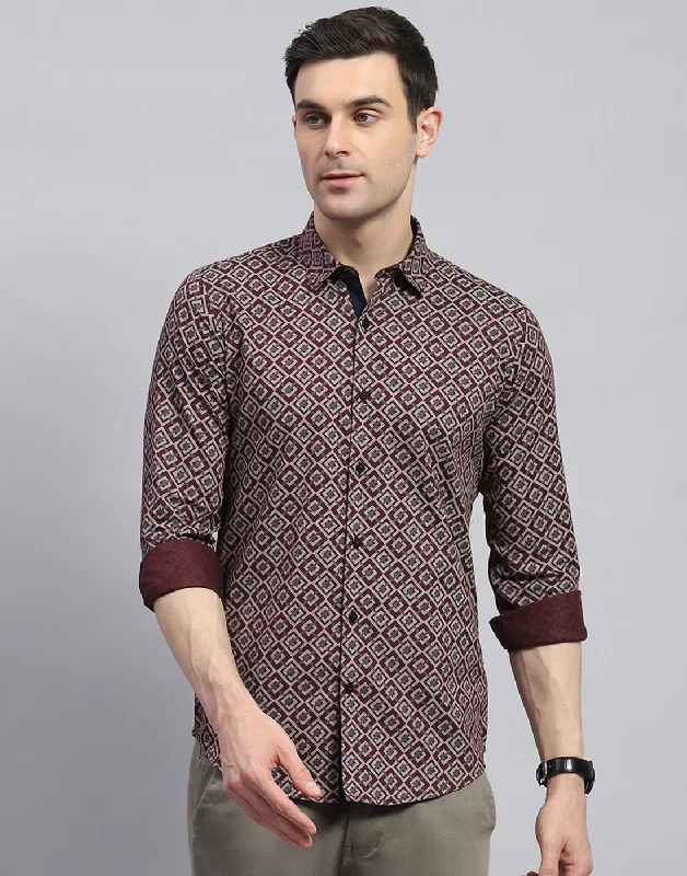 Men's Regular-Fit Shirts for a Classic FitMen Maroon Printed Spread Collar Full Sleeve Shirt