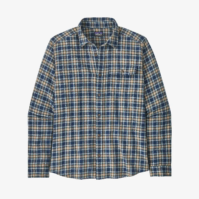 Men's Spread-Collar Shirts for a Bold StatementMen's Long-Sleeved Cotton in Conversion Lightweight Fjord Flannel Shirt