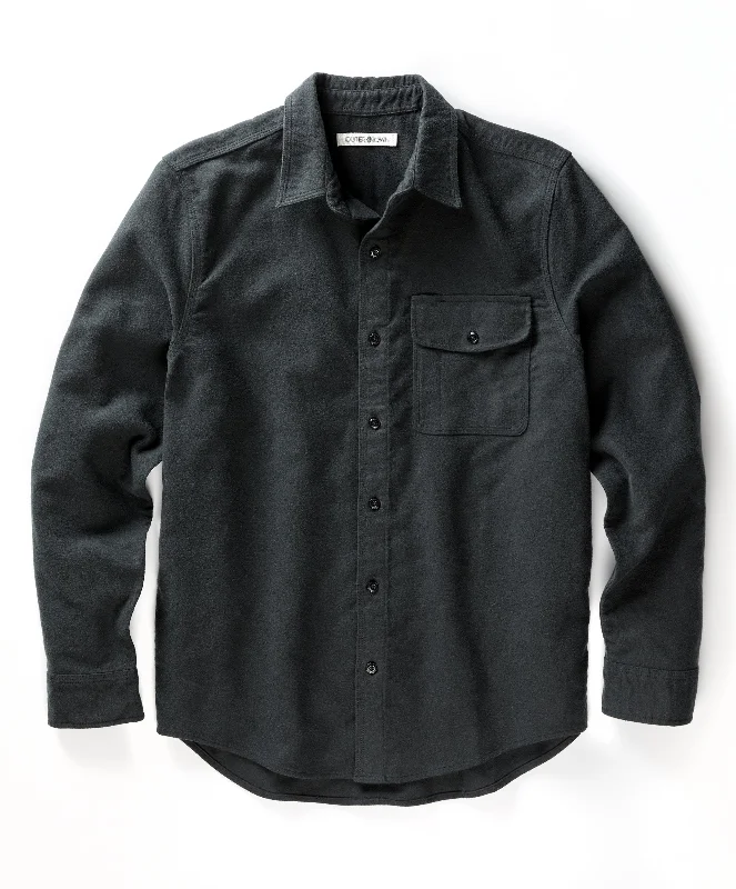 Men's Button-Down Collar Shirts for Staying PolishedTerra Nova Moleskin Shirt